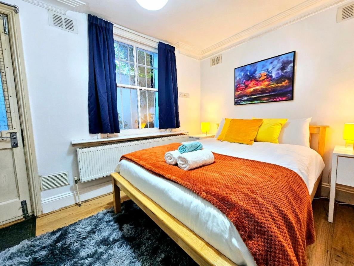 Spacious & Cosy 2 Bedroom Home Plus 2 Sofa-Beds With Private Entrance And Back Patio, 3 Min Walk To Earl'S Court Station London Ngoại thất bức ảnh