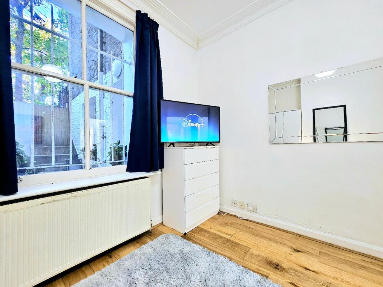 Spacious & Cosy 2 Bedroom Home Plus 2 Sofa-Beds With Private Entrance And Back Patio, 3 Min Walk To Earl'S Court Station London Ngoại thất bức ảnh